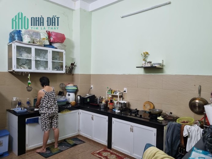 GIẢM CÒN 4.5 TỶ - 4x14M - NHÀ 3 TẦNG - PHƯỜNG TÂN QUÝ - 3 PN - HẺM 4M
