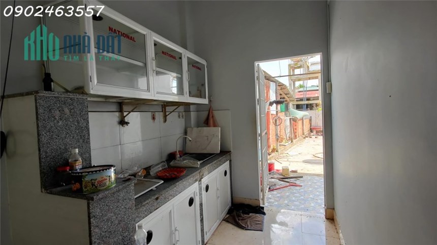 Bất Động Sản Gần Đường Lớn - Tiện Ích Xung Quanh Đầy Đủ