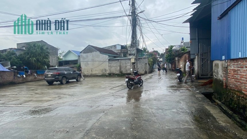 NHÀ ĐÓN TẾT 
286m đất FULL thổ - mặt tiền rộng chia lô thoải mái 
-286m mặt tiền 11m mặt đường trục