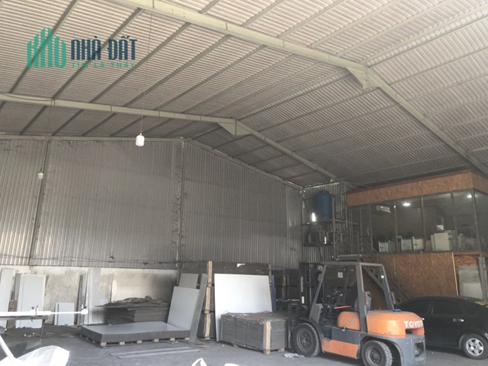 Kho xưởng cho thuê xây full 600m2 Lê thị riêng Quận 12