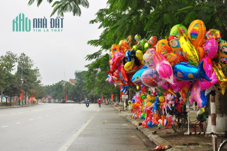 MẶT PHỐ DƯƠNG QUẢNG HÀM CẦU GIẤY- KINH DOANH ĐỈNH - DÒNG TIỀN TỐT - 97M2 GIÁ CHÀO 16.5 TỶ.