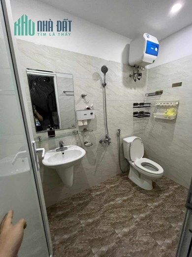 Nhỉnh 2 tỷ có ngay nhà đẹp Đống Đa Ngô Sĩ Liên 30m 4 tầng. Tiện ích nhiều. Sổ đỏ đẹp.