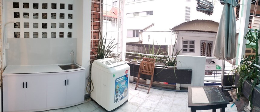 Phòng đẹp ngay TT QUẬN 1 đầy đủ tiện nghi, full nội thất. Lh:0939496491.