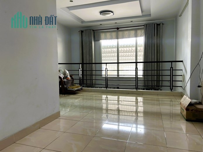 Cho thuê nhà nguyên căn 120m2 mặt tiền đường 30 Linh Đông