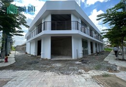 Cần sang Nhượng lại 10 căn Kiot Chợ Nhật Huy giá 650tr/căn hoàn thiện