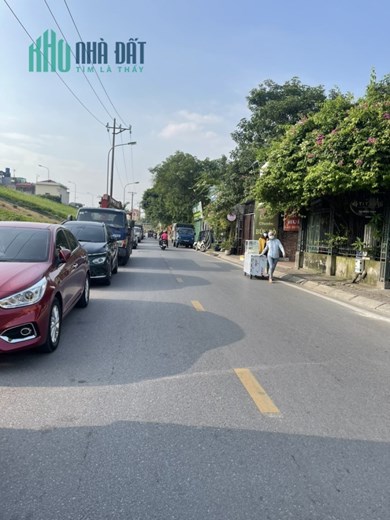 MẶT PHỐ NGỌC THỤY- KINH DOANH – XÂY TÒA VĂN PHÒNG