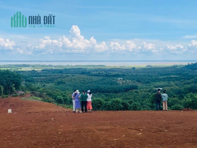 Mình chính chủ cần bán 1 lô như hình trên view hồ Trị An giá 900tr