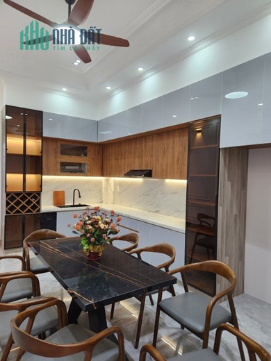 NHÀ ĐẸP MỚI XÂY  1 TRỆT 4 LÂU THANG MÁY TẠI NINH KIỀU, 72M2 SHR 8.1 TỶ. LH:0966334433