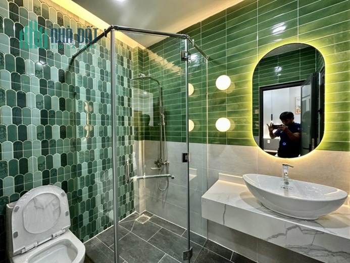 QUẬN 10 HÒA HƯNG - 10M RA ĐƯỜNG 14M , 54M2, 4PN, BAN CÔNG THÔNG THOÁNG - HẺM AN NINH - GIÁ YÊU