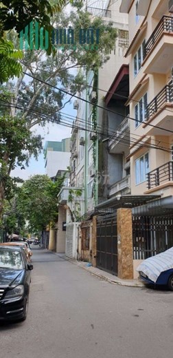 Cần bán nhà ngõ 37 Trần Quốc Hoàn an ninh tiện ích xung quanh