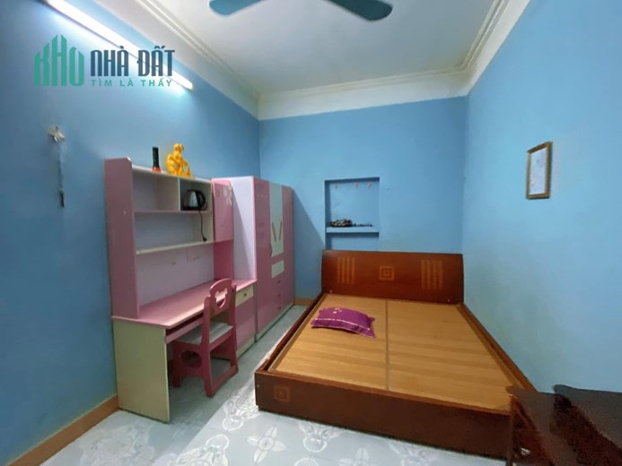 Bán nhà phố Cầu Giấy , ô tô ,lô góc 65m2 giá 13 tỷ, mua bán nhà riêng Cầu giấy giá rẻ