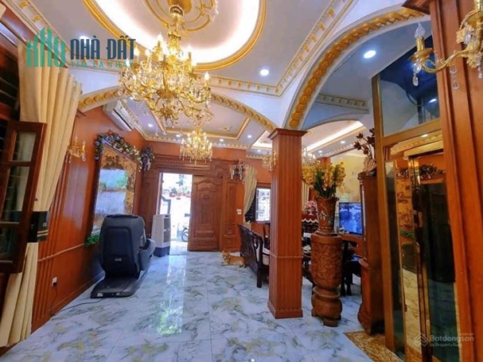 Bán biệt thự Trần Bình Cầu Giấy 150m2 giá 34 tỷ lô góc , 2 thoáng , thang máy , vỉa hè