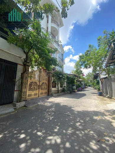 Bán Căn Nhà Mặt Tiền, 72m2, ĐƯờng Trước Nhà 8m, Bình Hưng Hoà A , Bình Tân