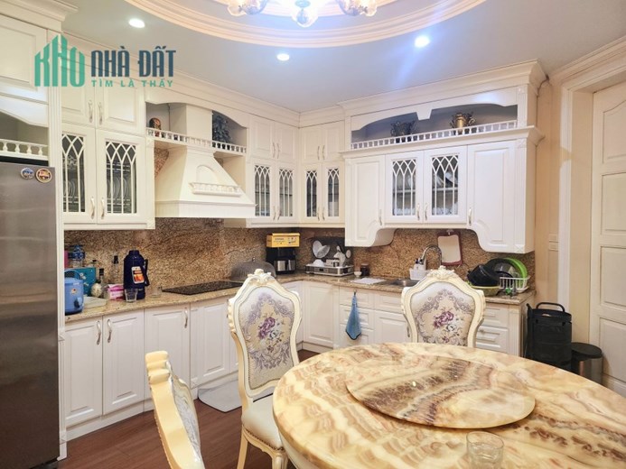 BÁN BIỆT THỰ CÁT LINH, Ô TÔ TRÁNH, 3 THOÁNG, 102M2 4T MT8M, GIÁ 14.5 TỶ