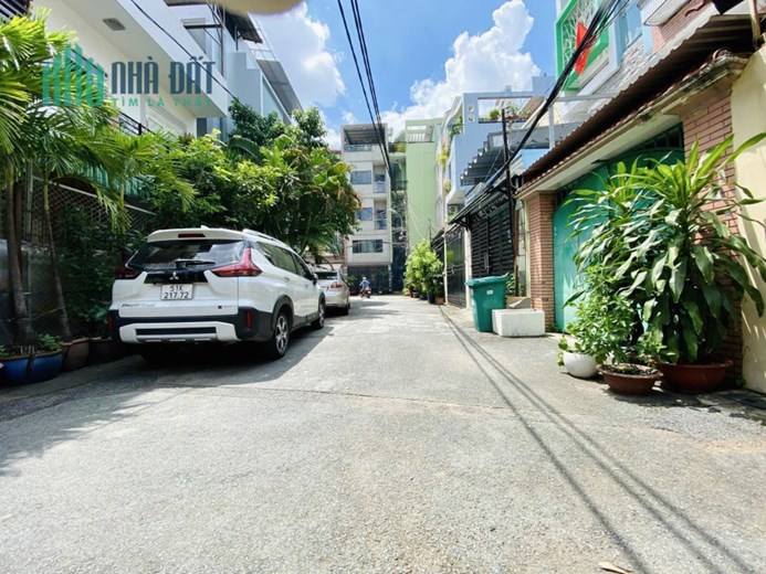 Ngộp bank, bán gấp nhà HXH Thành Thái, Quận 10, 70m2, 3 tầng, chỉ 11 tỷ 300