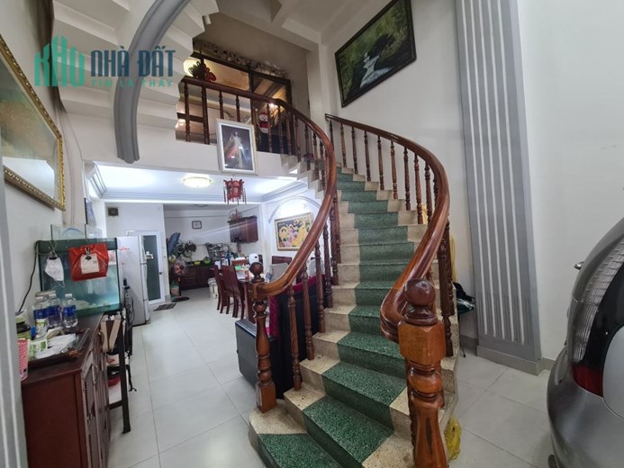 Ngộp bank, bán gấp nhà HXH Thành Thái, Quận 10, 70m2, 3 tầng, chỉ 11 tỷ 300