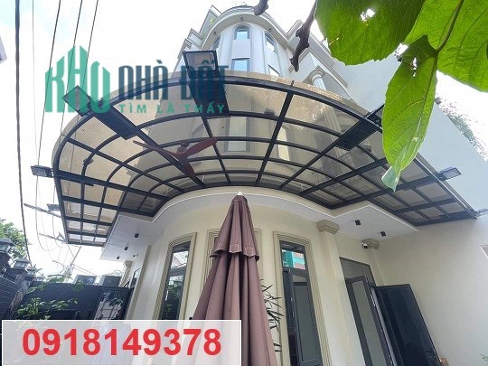 ⭐Bán căn Villa vị trí đẹp Gần KDC Him Lam, thiết kế hiện đại, hồ cá koi, tại Q.7; HCM; 21,5tỷ;