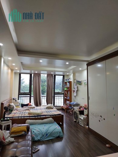 NHÀ TRẦN QUỐC HOÀN, 46M, 10 TỶ, 5 TẦNG, MT 4m, 2 MẶT THOÁNG, 30 M RA MẶT PHỐ , GARA Ô TÔ, CHỦ BÁN