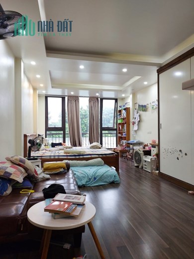 NHÀ TRẦN QUỐC HOÀN, 46M, 10 TỶ, 5 TẦNG, MT 4m, 2 MẶT THOÁNG, 30 M RA MẶT PHỐ , GARA Ô TÔ, CHỦ BÁN
