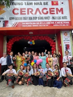 "Ceragem Master V3 và Ceragem Master V4 là chiếc máy áp dụng phương pháp y học thay thế,