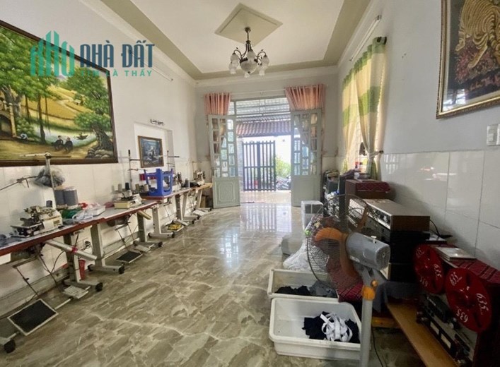 BÁN NHÀ LÊ TRỌNG TẤN, TÂN PHÚ - 105M (5x23) A4 - HXT 6M - 3 TẦNG BTCT - CHỈ NHỈNH 6 TỶ.