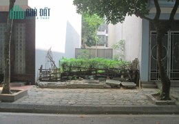 Tôi bán Gấp đất TĐC Quỳnh Đô gần chợ Quỳnh Đô, MT 5m, 40m2 chỉ 3.333 tỷ. LH 0989.62.6116
