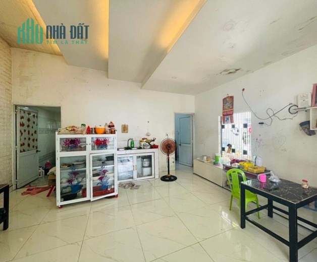 Siêu Hiếm! Bán nhà C4 mặt tiền Lê Lai (chủ yếu đất), 95m2, Giá chỉ 7,x tỷ.