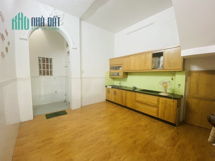 Bán nhà hẻm xe hơi sổ hồng riêng 50m2 Metro Quận 12