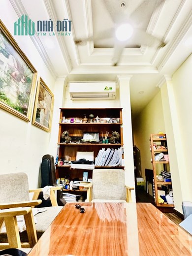 Nhà cực hiếm - Rẻ - 6 tỷ - Q.5 - Mới - Hxh - Lô góc - 47m2.