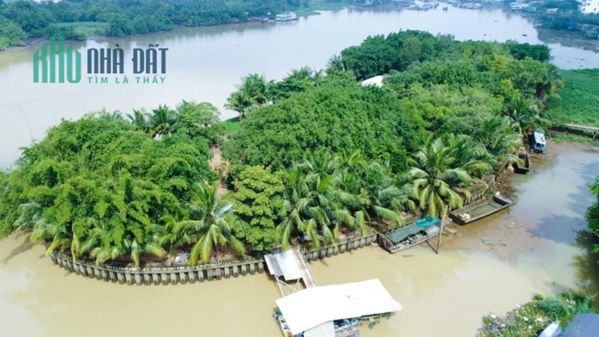 Bán Dinh Thự 16000m bao gồm Khu Nhà Ở - Sân Tennis - Sân Tập Golf và Cù Lao Ven Sông, Giá 500 tỷ có
