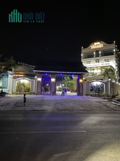 CẦN BÁN  KHÁCH SẠN Cafe Hồ Bơi Bình Luận Tại phường Minh Thành, TX Chơn Thành tỉnh Bình Phước
