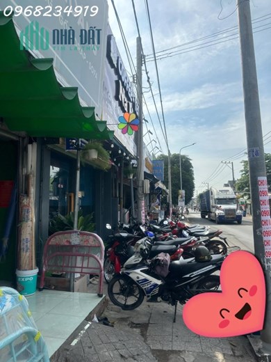 GÓC SANG NHƯỢNG Em cần sang nhượng lại mặt bằng và tất cả vật dụng trong quán ( chỉ cần vô là hoạt
