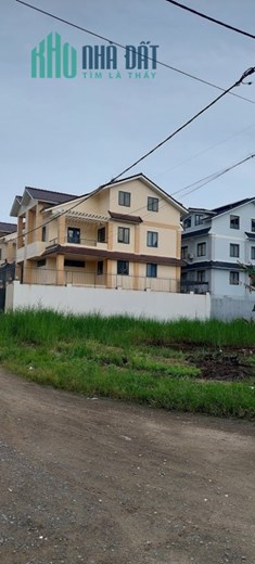 BÁN ĐÂT FULL THỔ LÔ GÓC 9m*21m  LÊ BÔI  - TRỊNH QUANG NGHỊ  Q8- Chỉ :37 triệu /m2