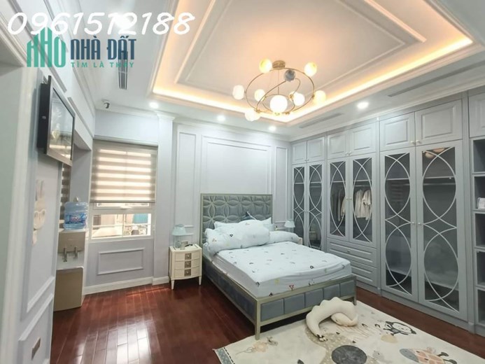 Bán BIỆT THỰ sân vườn LIỄU GIAI, dt 156m2, 5T, mt 7m, GARA 2 OTO, gần phố, chỉ 37.9 tỷ