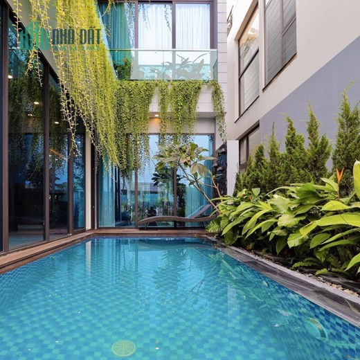 Bán Căn Biệt Thự Nhà Vườn 180/500m2 x 3 tầng, nội thất sang trọng, bể bơi vô cực, ở sướng, hưởng