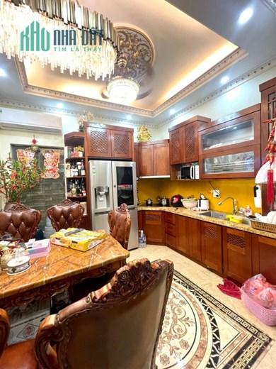 Bán nhà Trần Khát Chân 59m2, 5 Tầng, Sát Phố - Thang Máy- Tặng Full nội thất giá 10,x tỷ