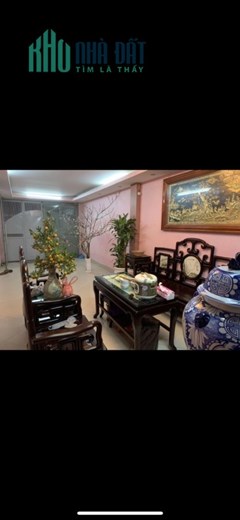 Bán nhà 3 tầng Ngô Gia Tự,Long Biên 42m2,oto tránh,kinh doanh hơn 4 tỷ