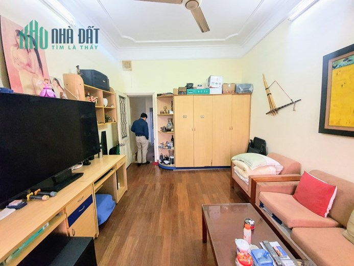 Bán nhà mới đẹp tại Văn Quán, tiện tích ngập tràn, 35m2, 3.85 tỷ