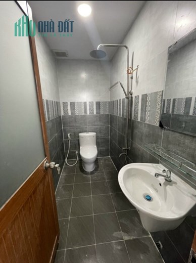 *Bán Gấp Nhà Tân Sơn Nhì Tân Phú 51m2 ,2 Tầng 3 tỷ xx