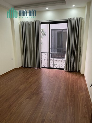 Bán gấp Ngọc Thụy ô tô đỗ cửa 45m2, hơn 4 tỷ Long Biên Hà Nội