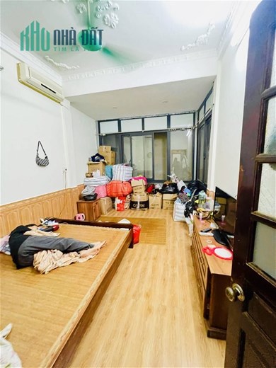 Long Biên Ô tô vào cửa hơn 5 tỷ nhà lô góc
