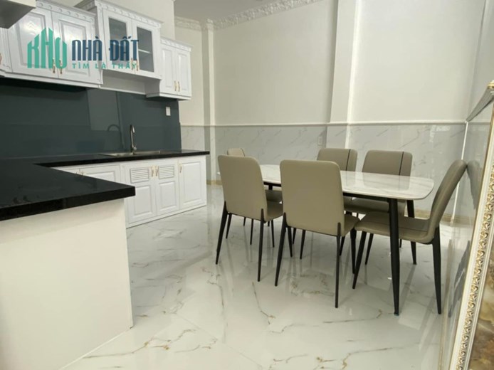HOT. NHÀ ĐƯỜNG NGUYỄN THỊ THẬP, CÁCH ĐƯỜNG LỚN 2 CĂN, Ô TÔ TRƯỚC CỬA, 4.7X13M, NHỈNH 7 TỶ