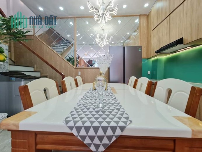 PHAN HUY ÍCH, Giáp Tân Bình, HXH, 45m2, tặng nội thất vào ở ngay, nhỉnh 4 tỷ