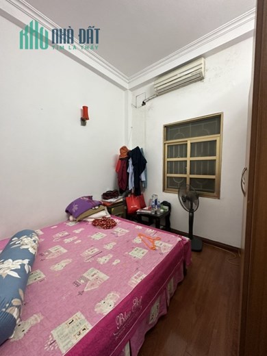 Cần Bán nhà Phố Quan Nhân full NỘI THẤT gần ÔTô 40m2 4Tg MT 3,2m chỉ 5,19 tỷ LHCC.