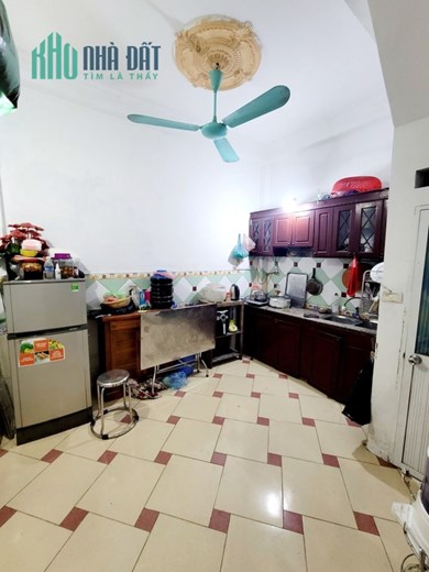 Cần Bán nhà Phố Quan Nhân full NỘI THẤT gần ÔTô 40m2 4Tg MT 3,2m chỉ 5,19 tỷ LHCC.