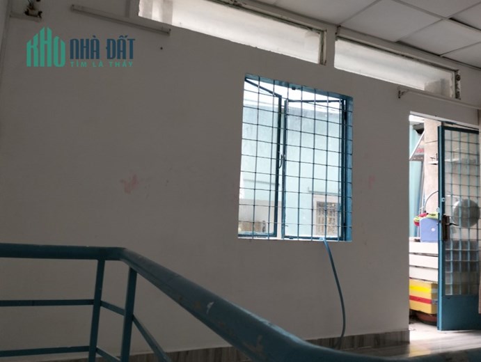 Chính chủ cần bán nhà đẹp ngay đường Tô Hiến Thành ,Q10