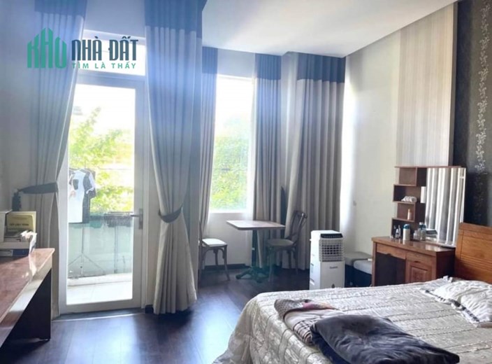 -Cho thuê nhà nguyên căn 4 tầng đường Lê Quang Đạo- khu phố tây an thượng- gần biển gồm 7 phòng ngủ