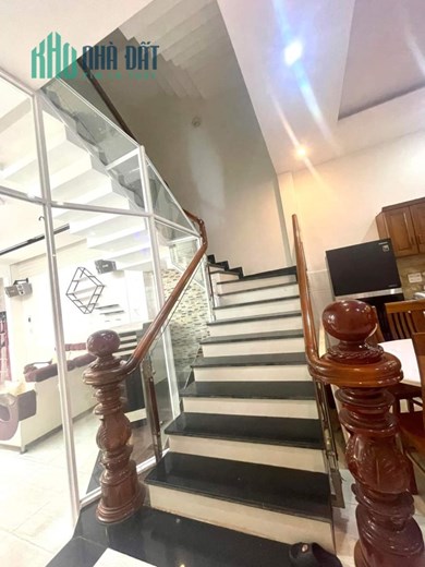 -Cho thuê nhà nguyên căn 4 tầng đường Lê Quang Đạo- khu phố tây an thượng- gần biển gồm 7 phòng ngủ