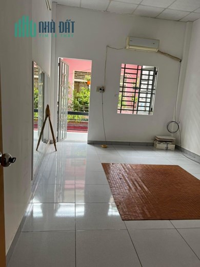HẺM XE HƠI -KINH DOANH SẦM UẤT - KHU ĂN UỐNG Q6