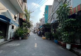 Bán nhà đường số 11, P. BHH, Q .Bình Tân - DT: 4,10 m x 8m